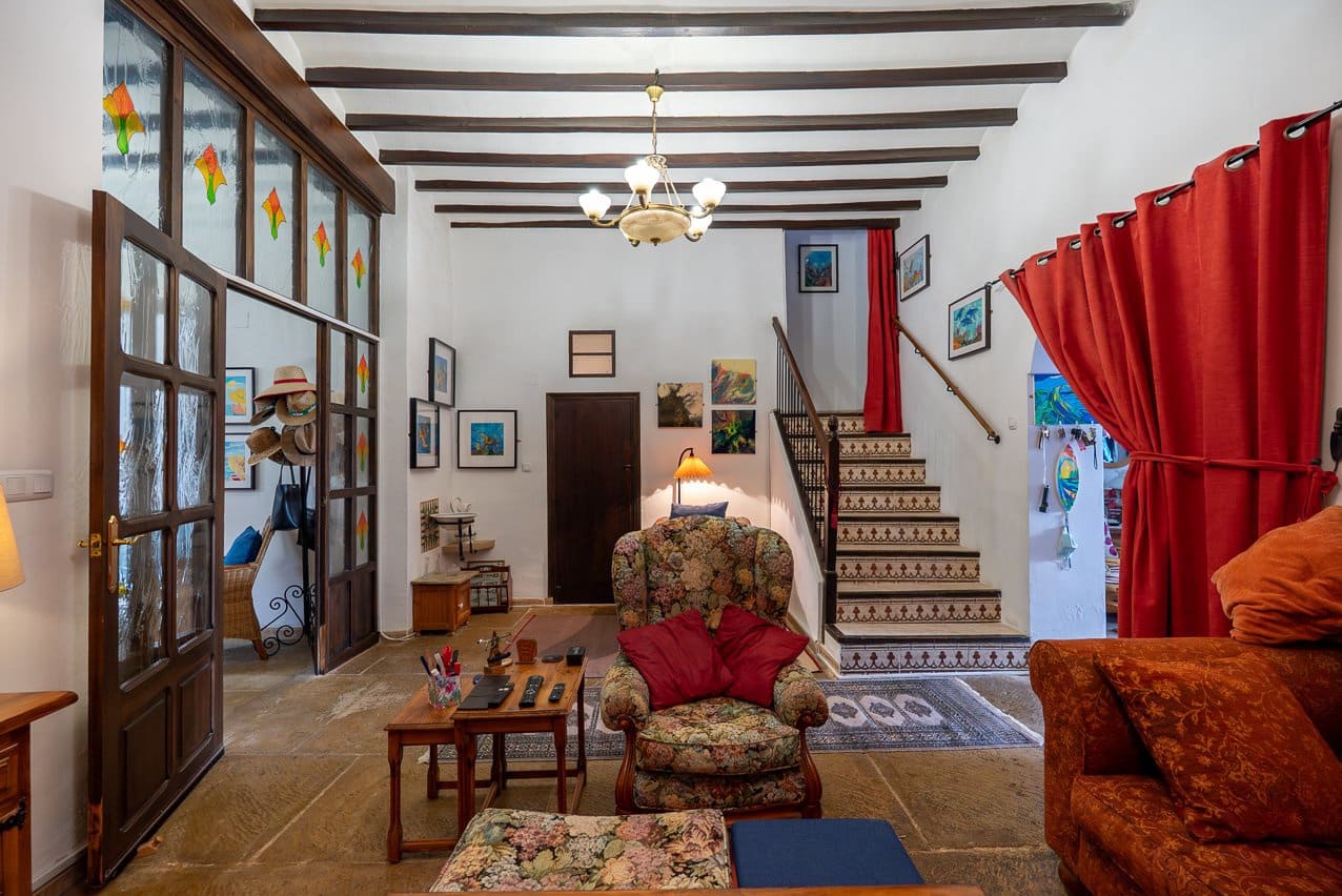 4 bedroom Townhouse for sale in Chinorlet / Xinorlet with pool - € 275,000 (Ref: 9372342)