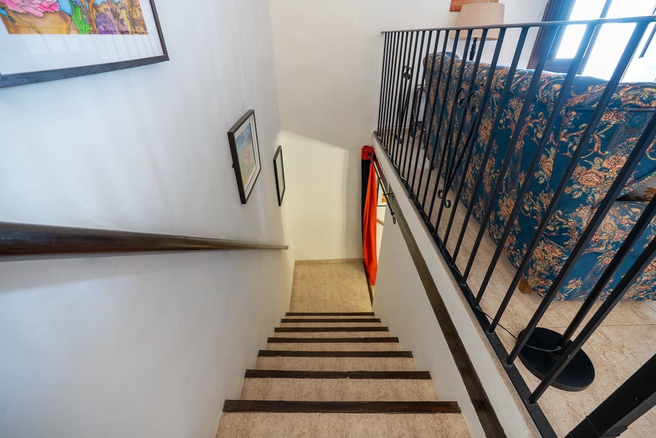 4 bedroom Townhouse for sale in Chinorlet / Xinorlet with pool - € 275,000 (Ref: 9372342)
