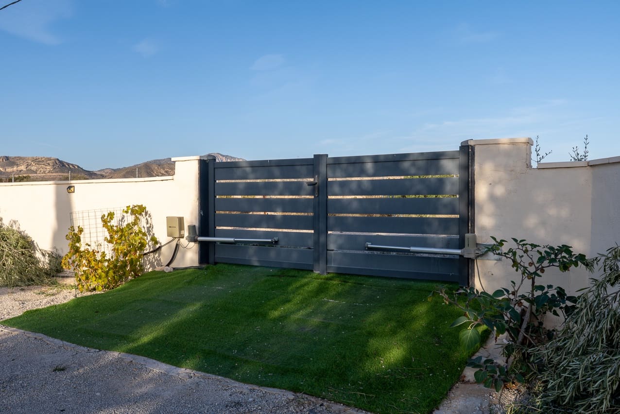 4 chambre Finca/Maison de Campagne à vendre à Abanilla avec piscine - 272 000 € (Ref: 9406922)