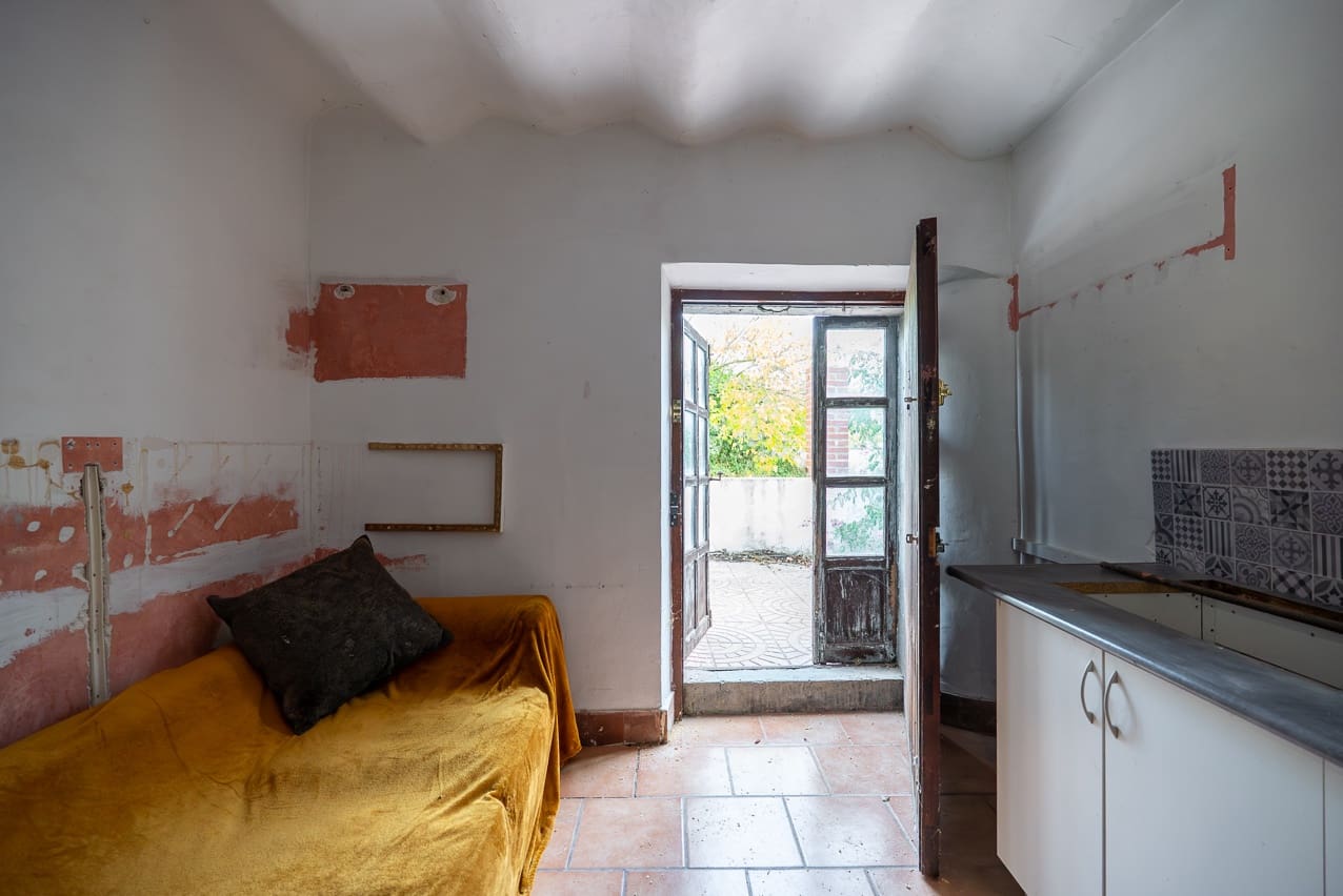 8 soveværelse Finca/Landehus til salg i Monovar / Monover med swimmingpool - € 156.000 (Ref: 9409844)