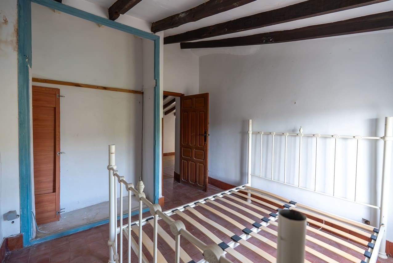 8 soveværelse Finca/Landehus til salg i Monovar / Monover med swimmingpool - € 156.000 (Ref: 9409844)