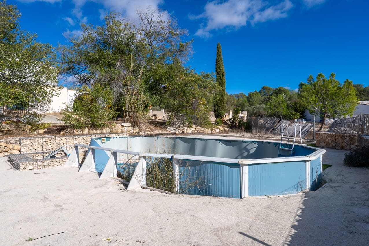 8 soveværelse Finca/Landehus til salg i Monovar / Monover med swimmingpool - € 156.000 (Ref: 9409844)