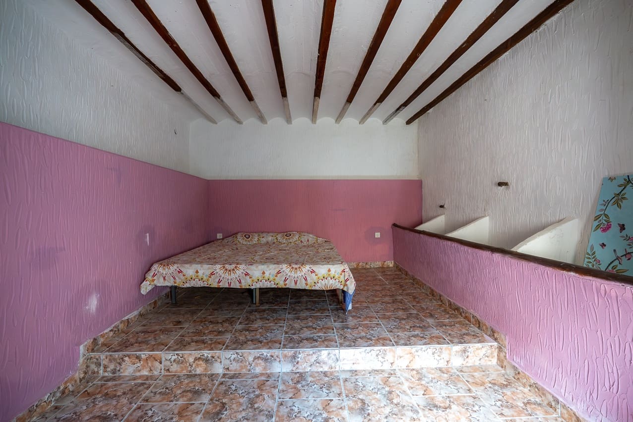 8 soveværelse Finca/Landehus til salg i Monovar / Monover med swimmingpool - € 156.000 (Ref: 9409844)