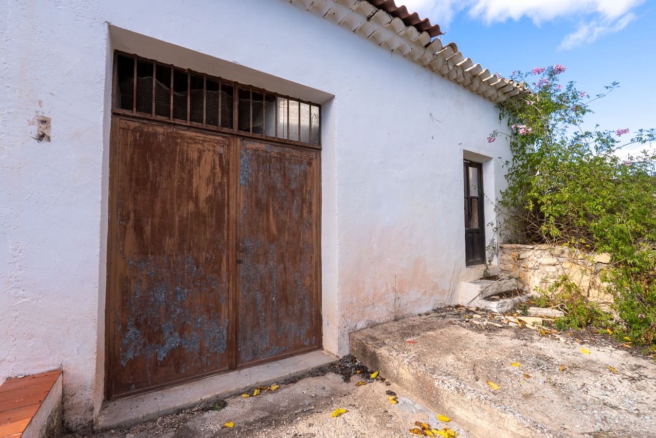 8 soveværelse Finca/Landehus til salg i Monovar / Monover med swimmingpool - € 156.000 (Ref: 9409844)