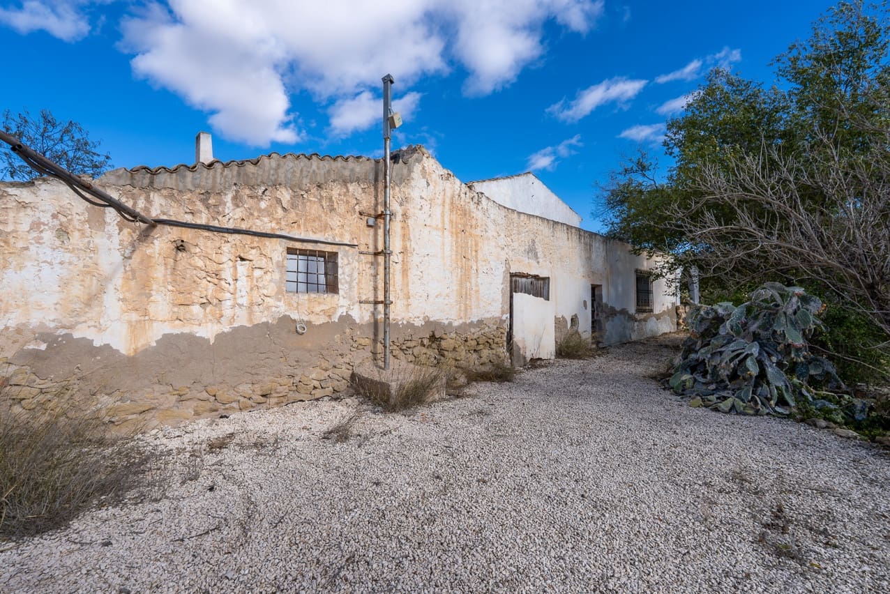 8 soveværelse Finca/Landehus til salg i Monovar / Monover med swimmingpool - € 156.000 (Ref: 9409844)