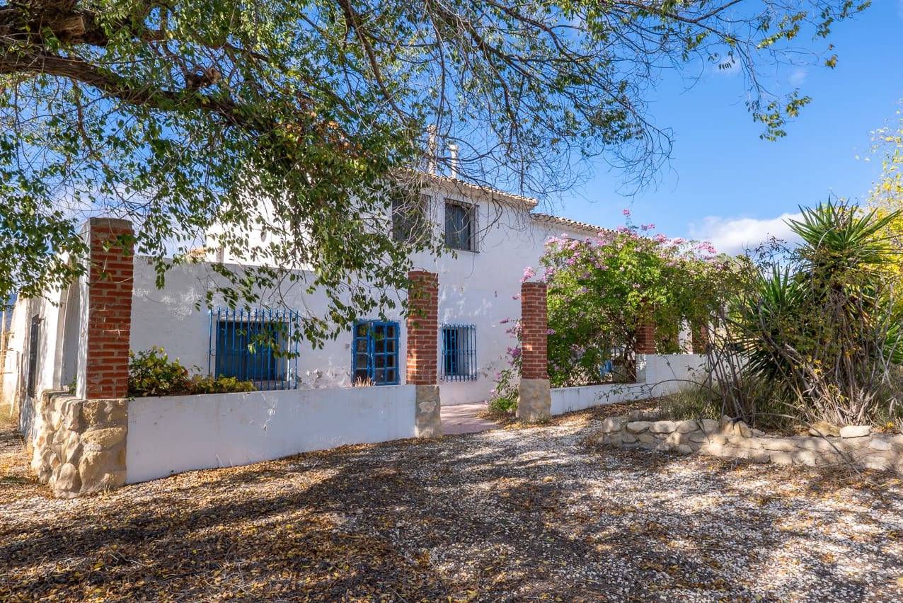 8 soveværelse Finca/Landehus til salg i Monovar / Monover med swimmingpool - € 156.000 (Ref: 9409844)