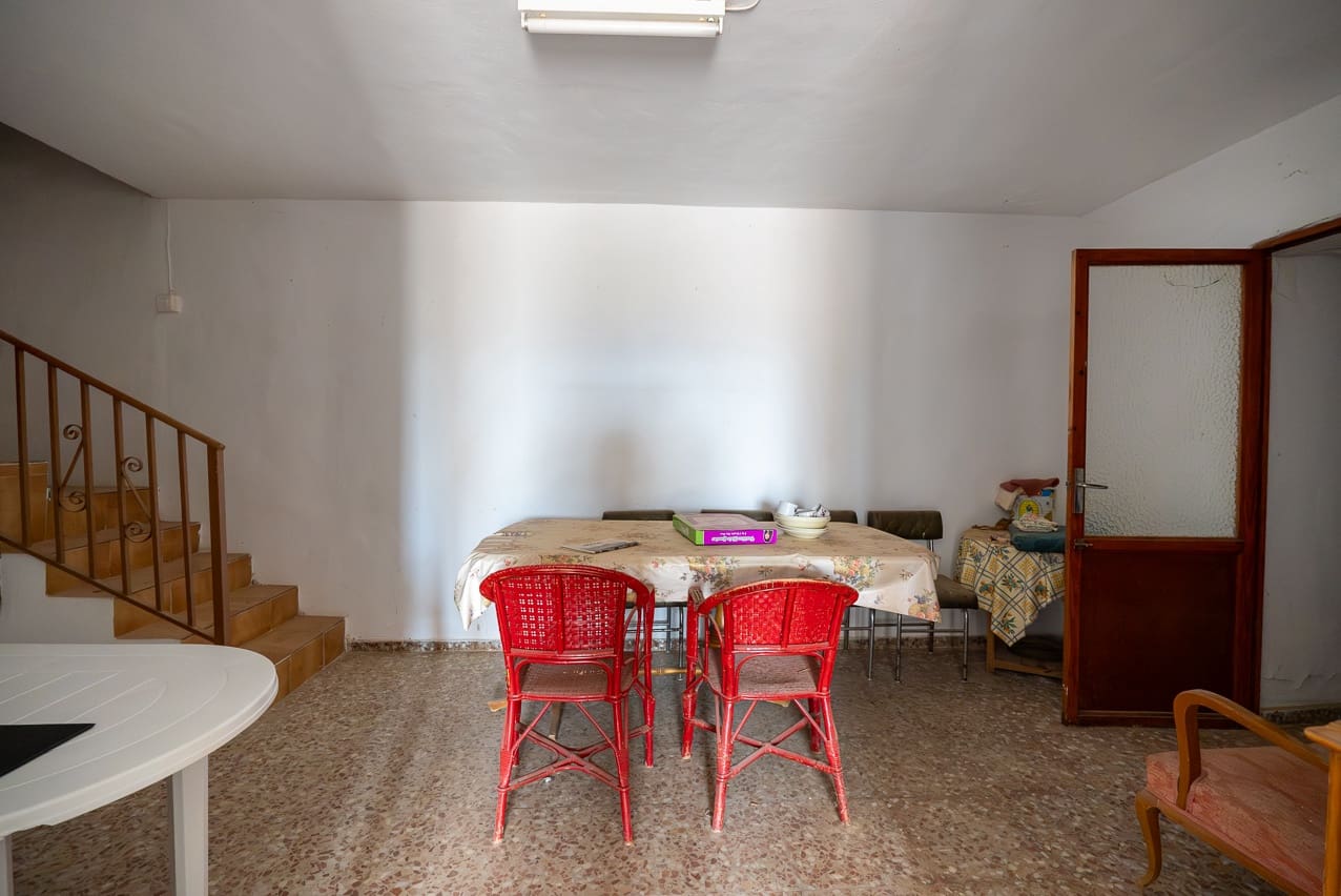 5 sovrum Finca/Hus på landet till salu i Yecla med pool - 95 000 € (Ref: 9428195)