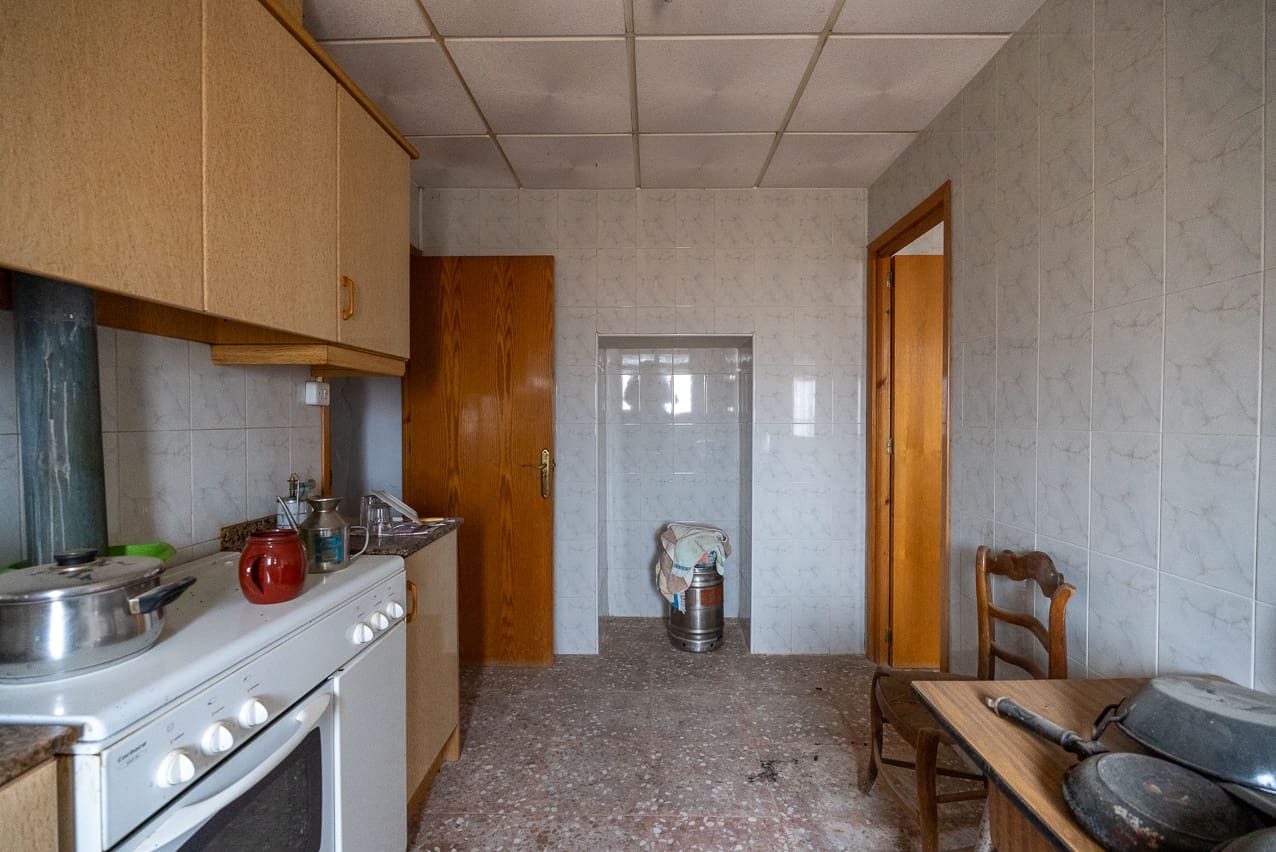 5 sovrum Finca/Hus på landet till salu i Yecla med pool - 95 000 € (Ref: 9428195)