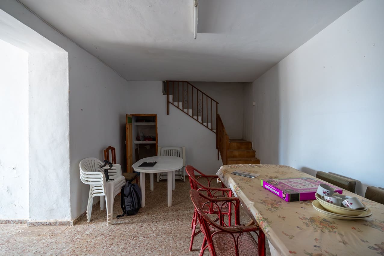 5 sovrum Finca/Hus på landet till salu i Yecla med pool - 95 000 € (Ref: 9428195)