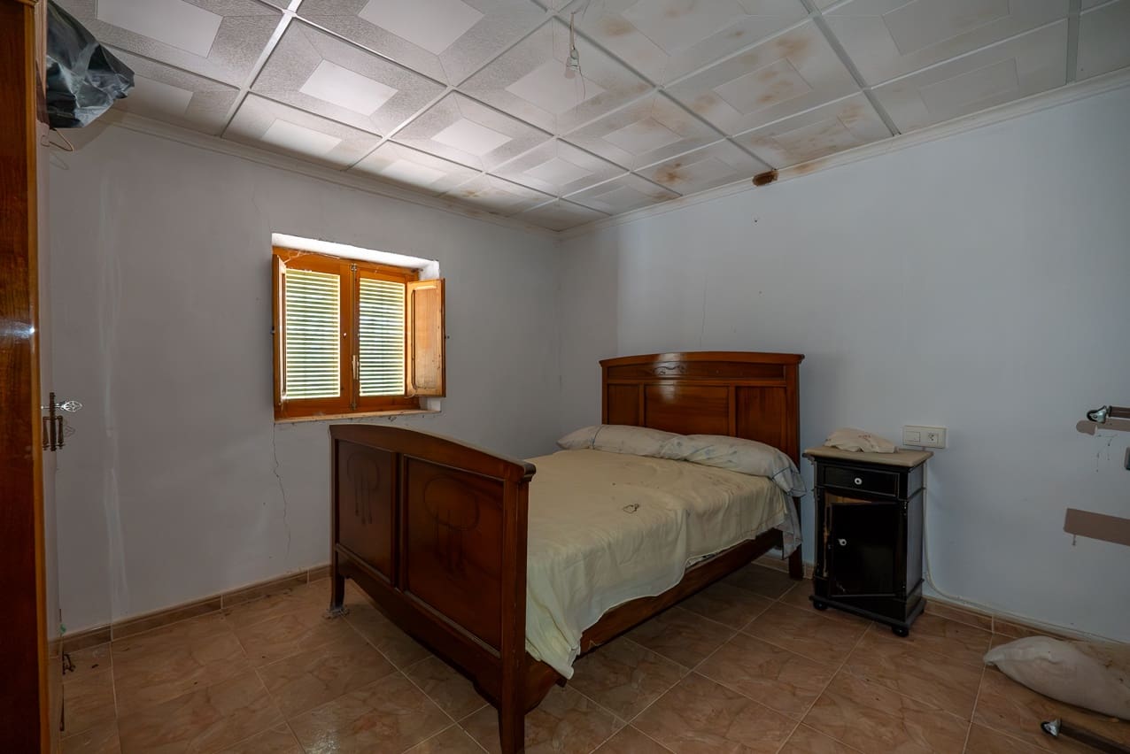 5 sovrum Finca/Hus på landet till salu i Yecla med pool - 95 000 € (Ref: 9428195)