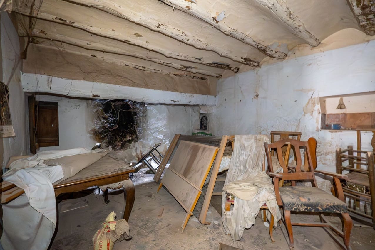 5 sovrum Finca/Hus på landet till salu i Yecla med pool - 95 000 € (Ref: 9428195)