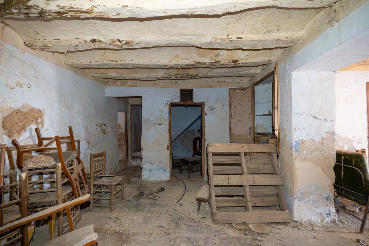 5 sovrum Finca/Hus på landet till salu i Yecla med pool - 95 000 € (Ref: 9428195)