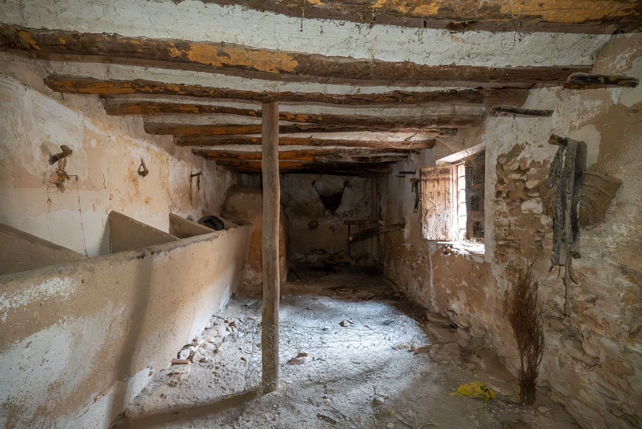 5 sovrum Finca/Hus på landet till salu i Yecla med pool - 95 000 € (Ref: 9428195)