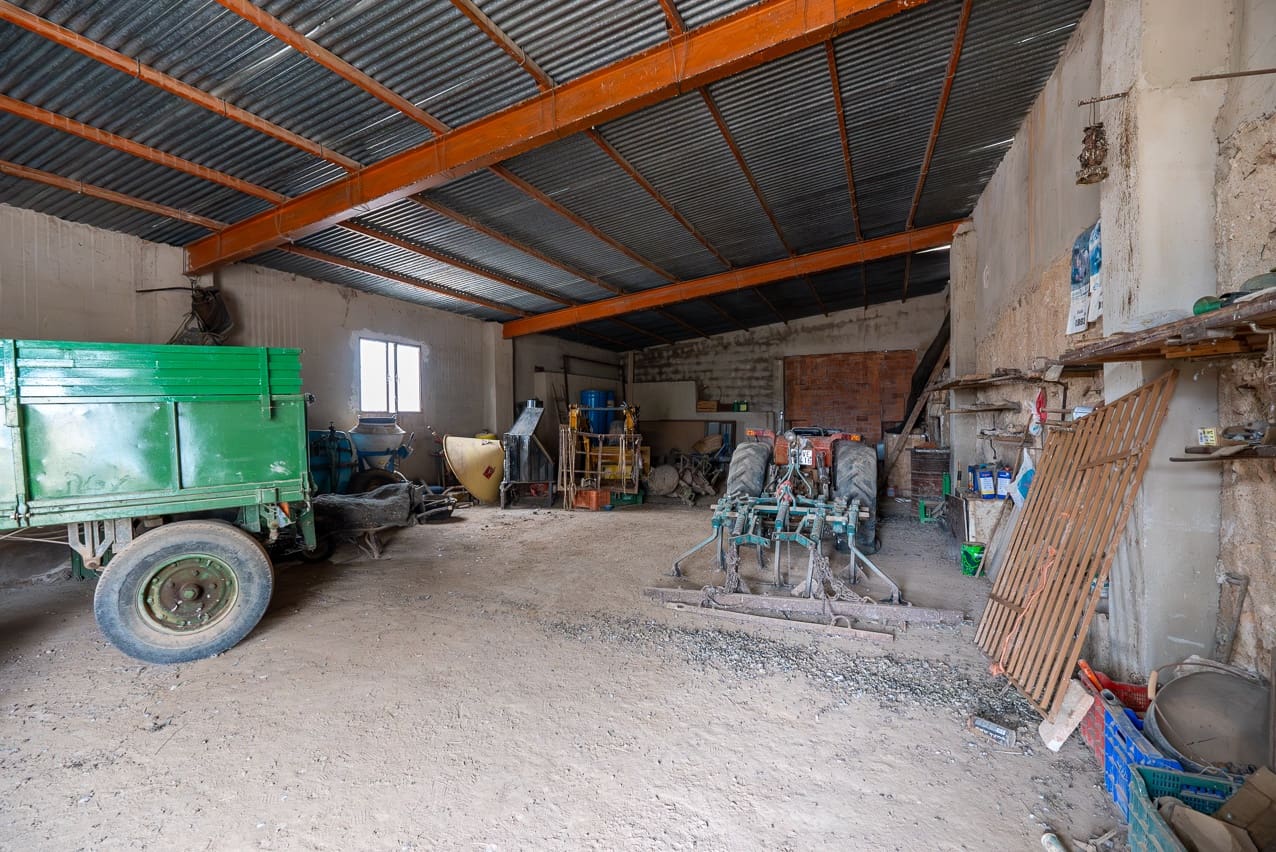 5 sovrum Finca/Hus på landet till salu i Yecla med pool - 95 000 € (Ref: 9428195)