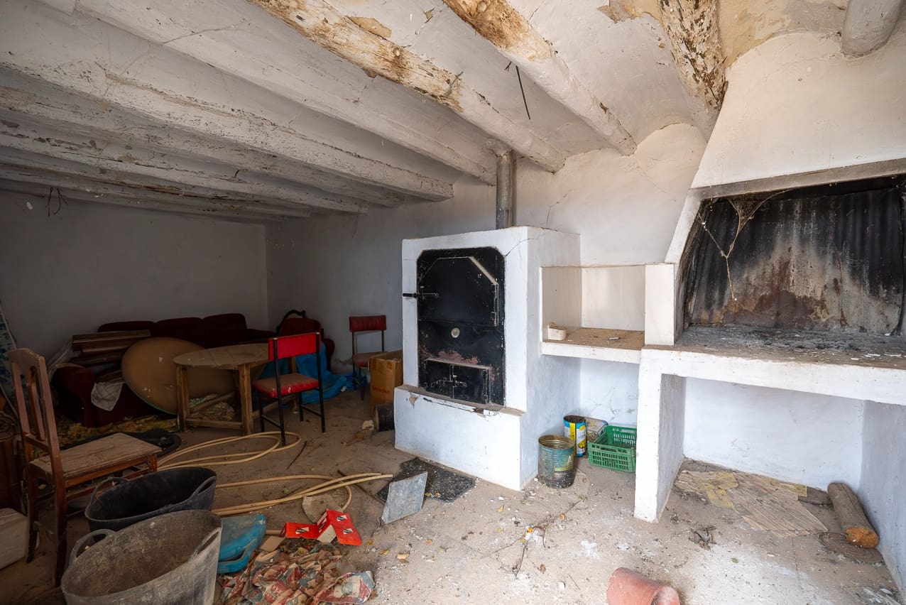 5 sovrum Finca/Hus på landet till salu i Yecla med pool - 95 000 € (Ref: 9428195)