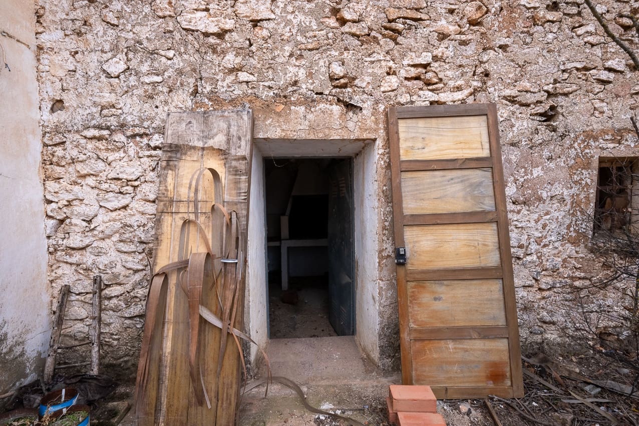 5 sovrum Finca/Hus på landet till salu i Yecla med pool - 95 000 € (Ref: 9428195)