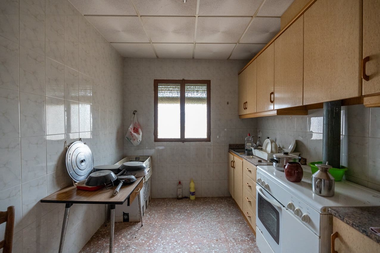 5 bedroom Finca/Country House for sale in Yecla with pool garage - € 80,000 (Ref: 9428195)