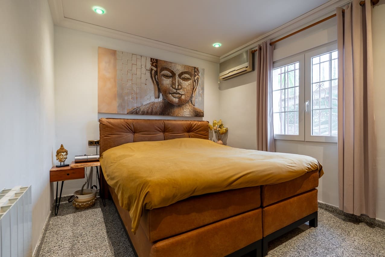 4 bedroom Villa for sale in Novelda with pool - € 320,000 (Ref: 9470043)