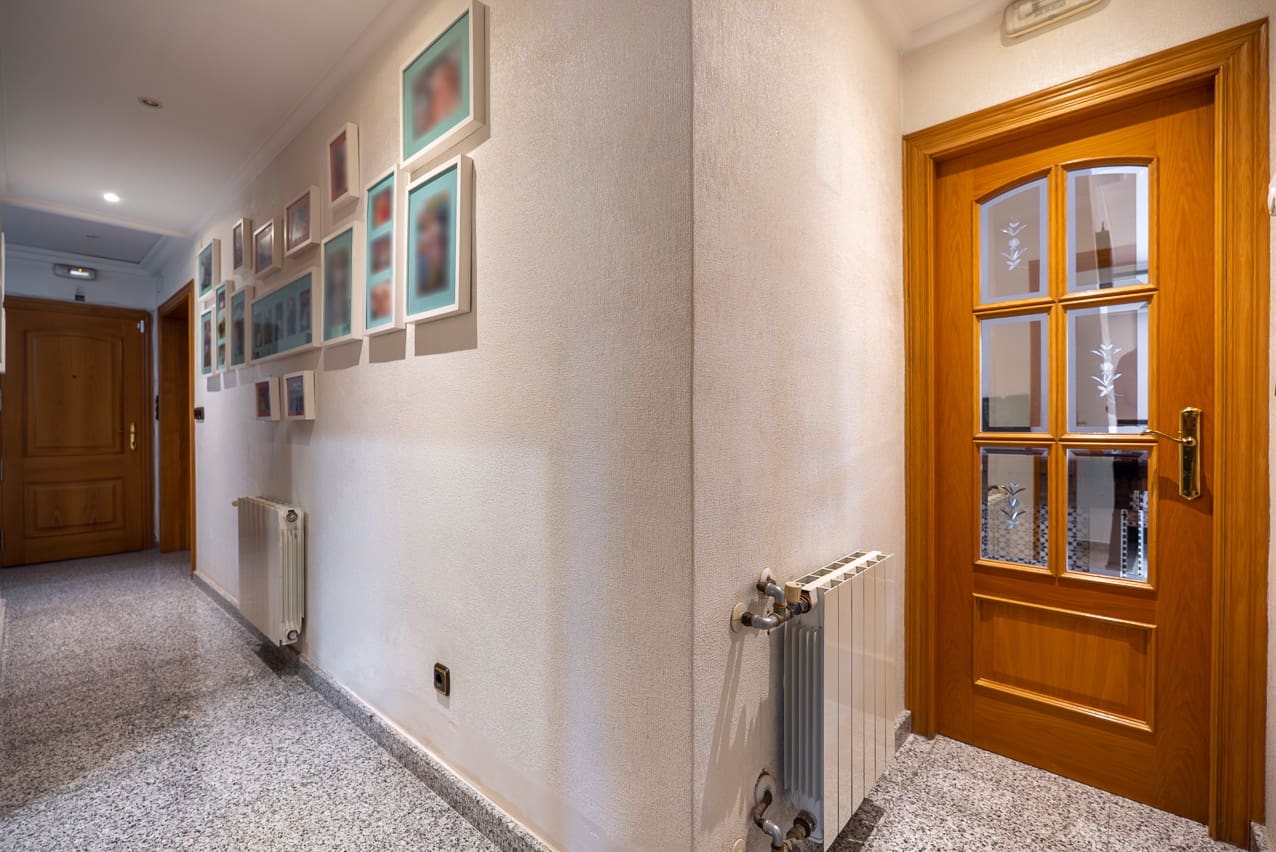 4 bedroom Villa for sale in Novelda with pool - € 320,000 (Ref: 9470043)