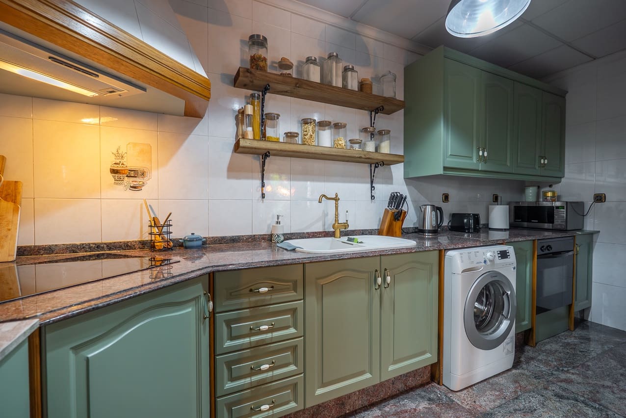 4 bedroom Villa for sale in Novelda with pool - € 320,000 (Ref: 9470043)