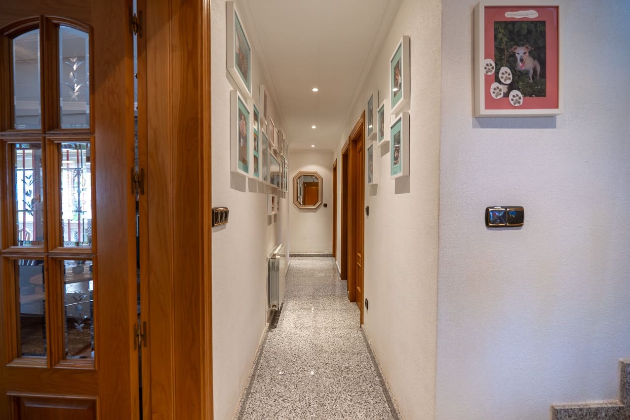 4 bedroom Villa for sale in Novelda with pool - € 320,000 (Ref: 9470043)