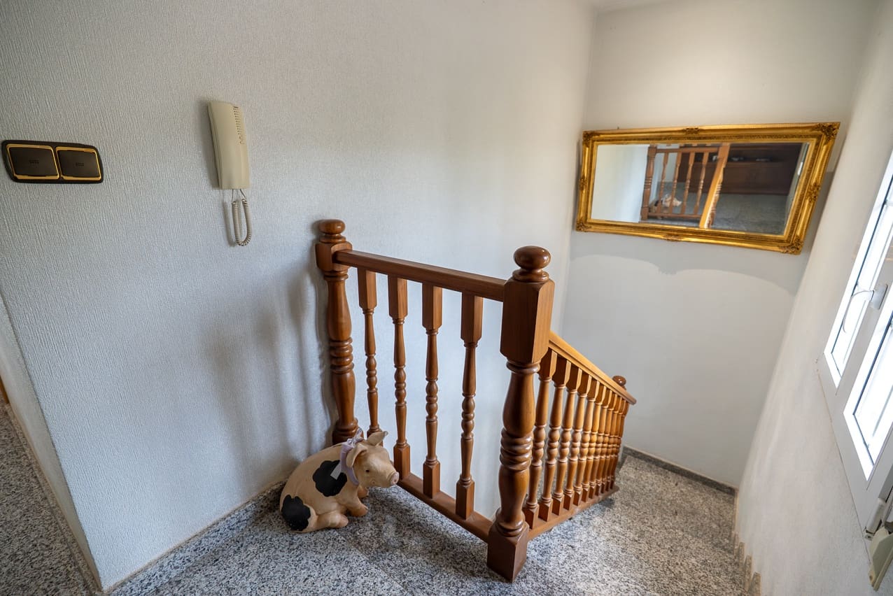 4 bedroom Villa for sale in Novelda with pool - € 320,000 (Ref: 9470043)