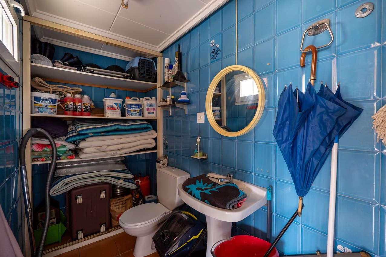 4 bedroom Villa for sale in Novelda with pool - € 320,000 (Ref: 9470043)