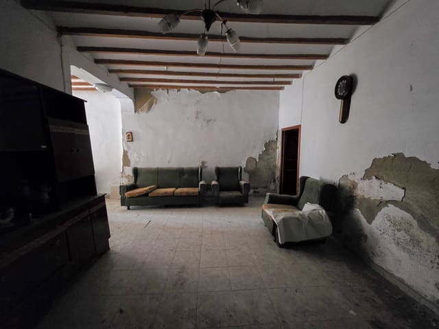 4 slaapkamer Finca/Landhuis te koop in Pinoso met zwembad - € 49.950 (Ref: 9499887)