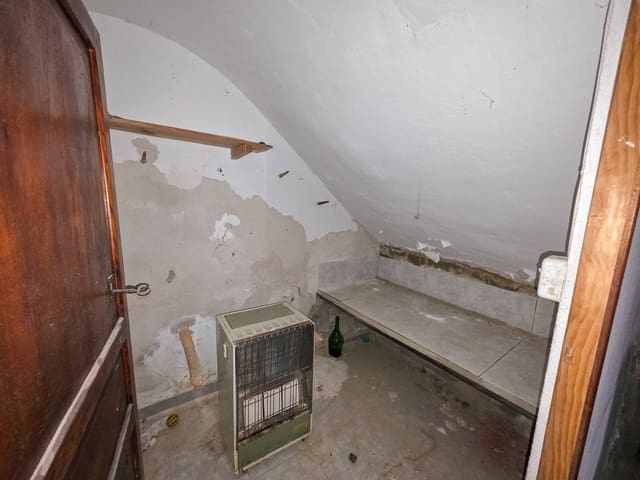 4 soverom Finca/Herregård til salgs i Pinoso med svømmebasseng - € 49 950 (Ref: 9499887)