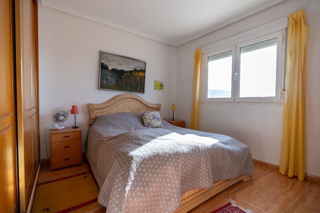 2 Zimmer Apartment zu verkaufen in Pinoso mit Pool - 135.000 € (Ref: 9516548)