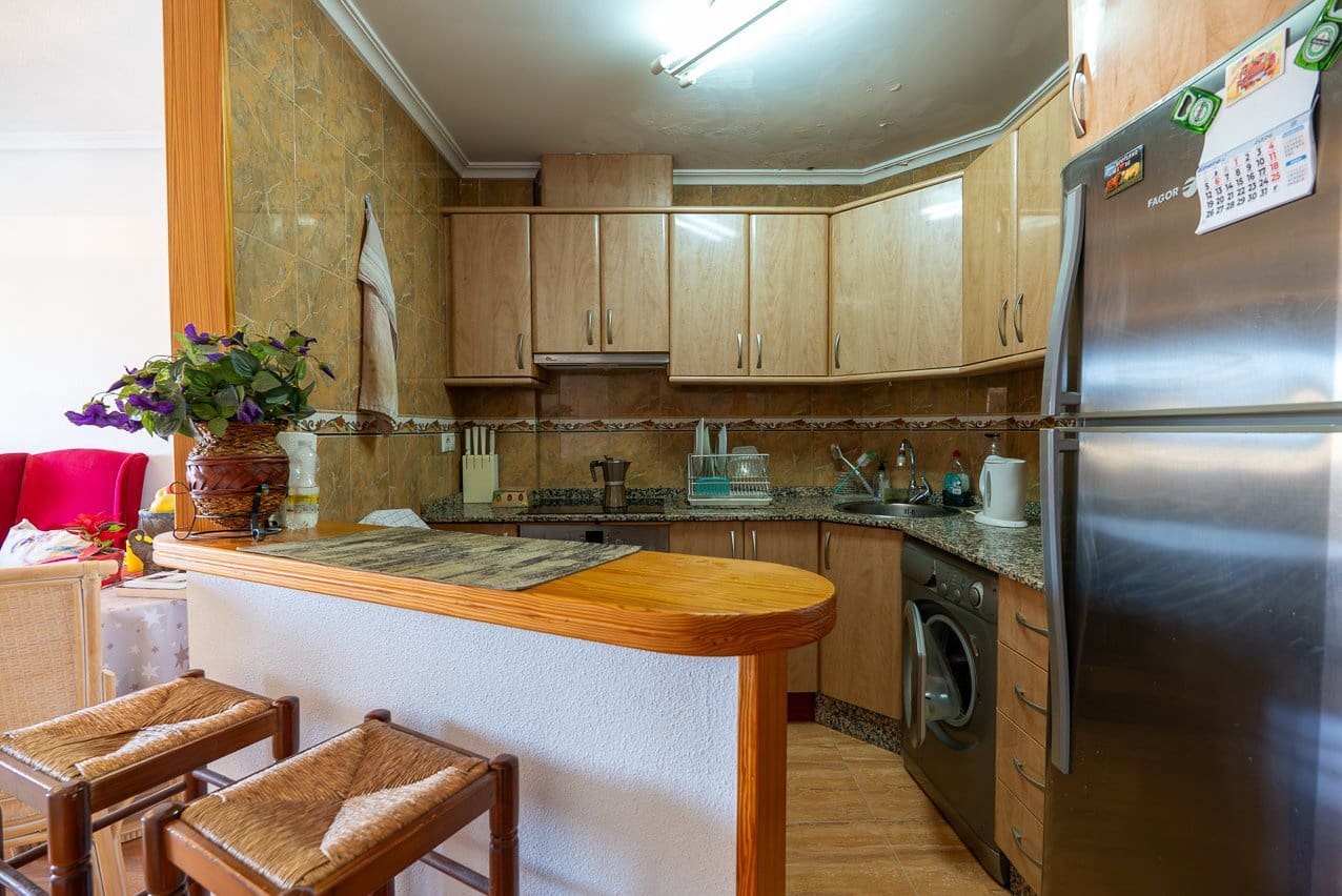 2 Zimmer Apartment zu verkaufen in Pinoso mit Pool - 135.000 € (Ref: 9516548)
