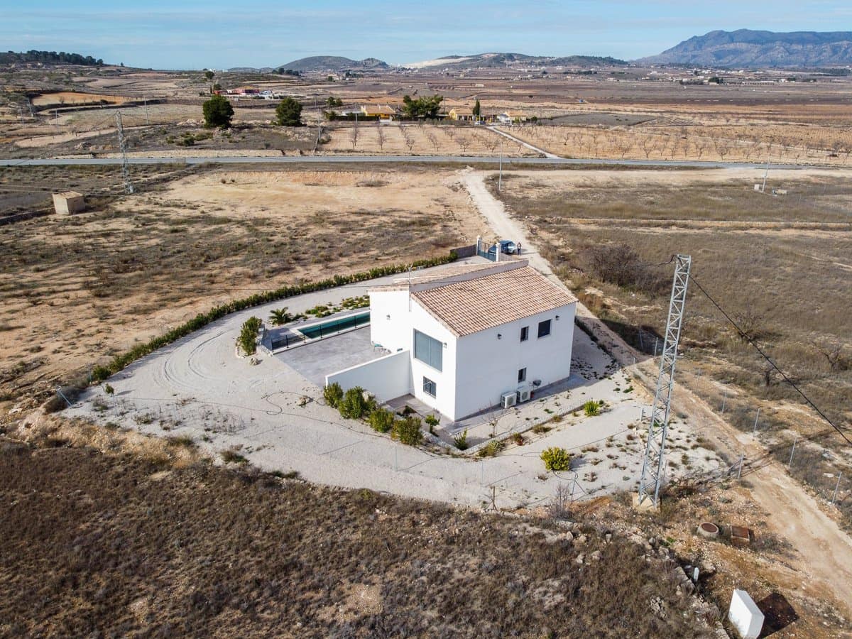 5 quarto Moradia para venda em Pinoso com piscina - 408 876 € (Ref: 9517919)