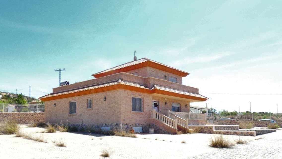 4 quarto Moradia para venda em Jumilla com piscina - 566 136 € (Ref: 9517987)