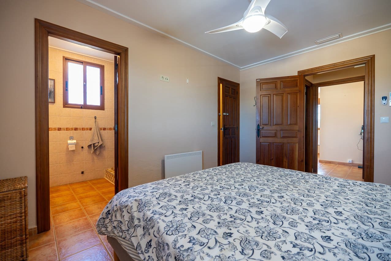 3 quarto Moradia para venda em Jumilla com piscina - 259 995 € (Ref: 9521840)