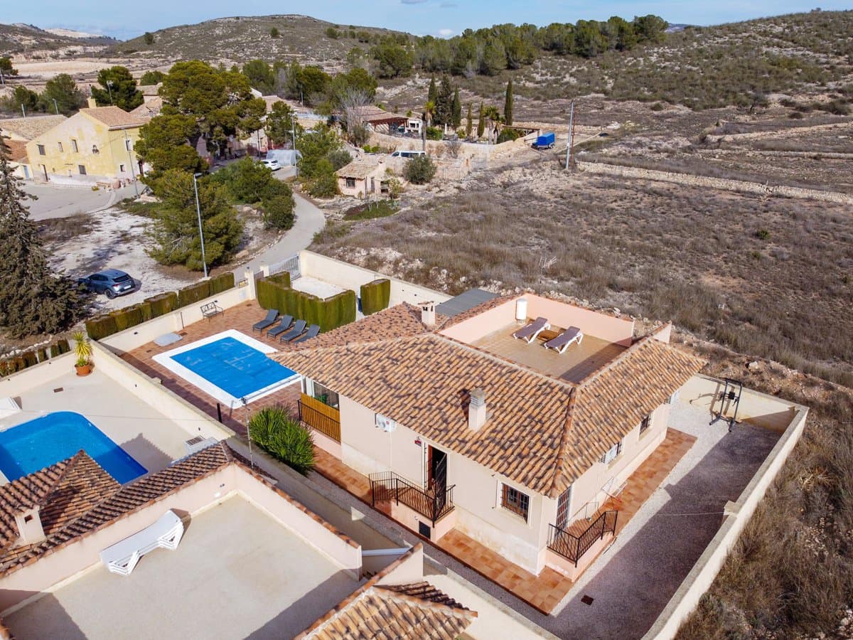 3 quarto Moradia para venda em Jumilla com piscina - 259 995 € (Ref: 9521840)