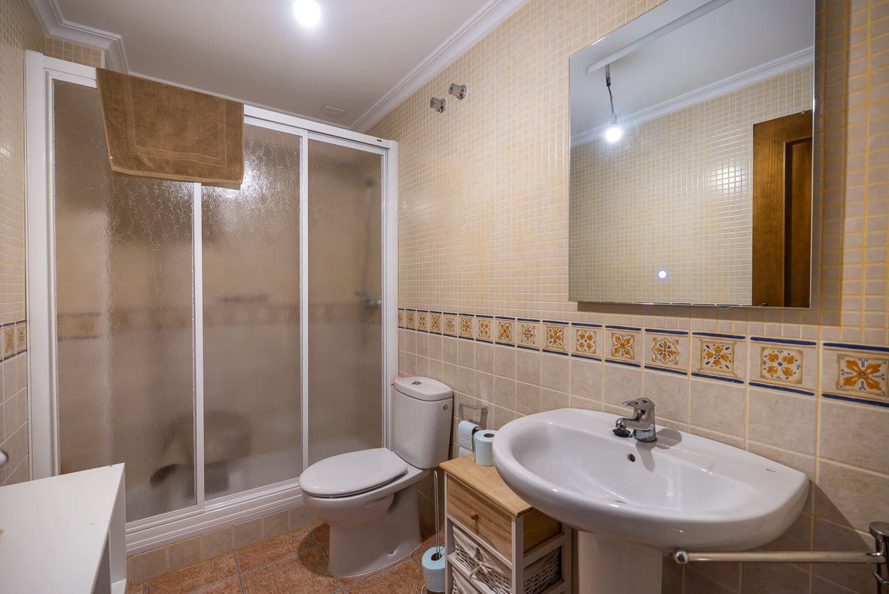 4 soveværelse Byhus til salg i Pinoso med swimmingpool - € 175.000 (Ref: 9539802)