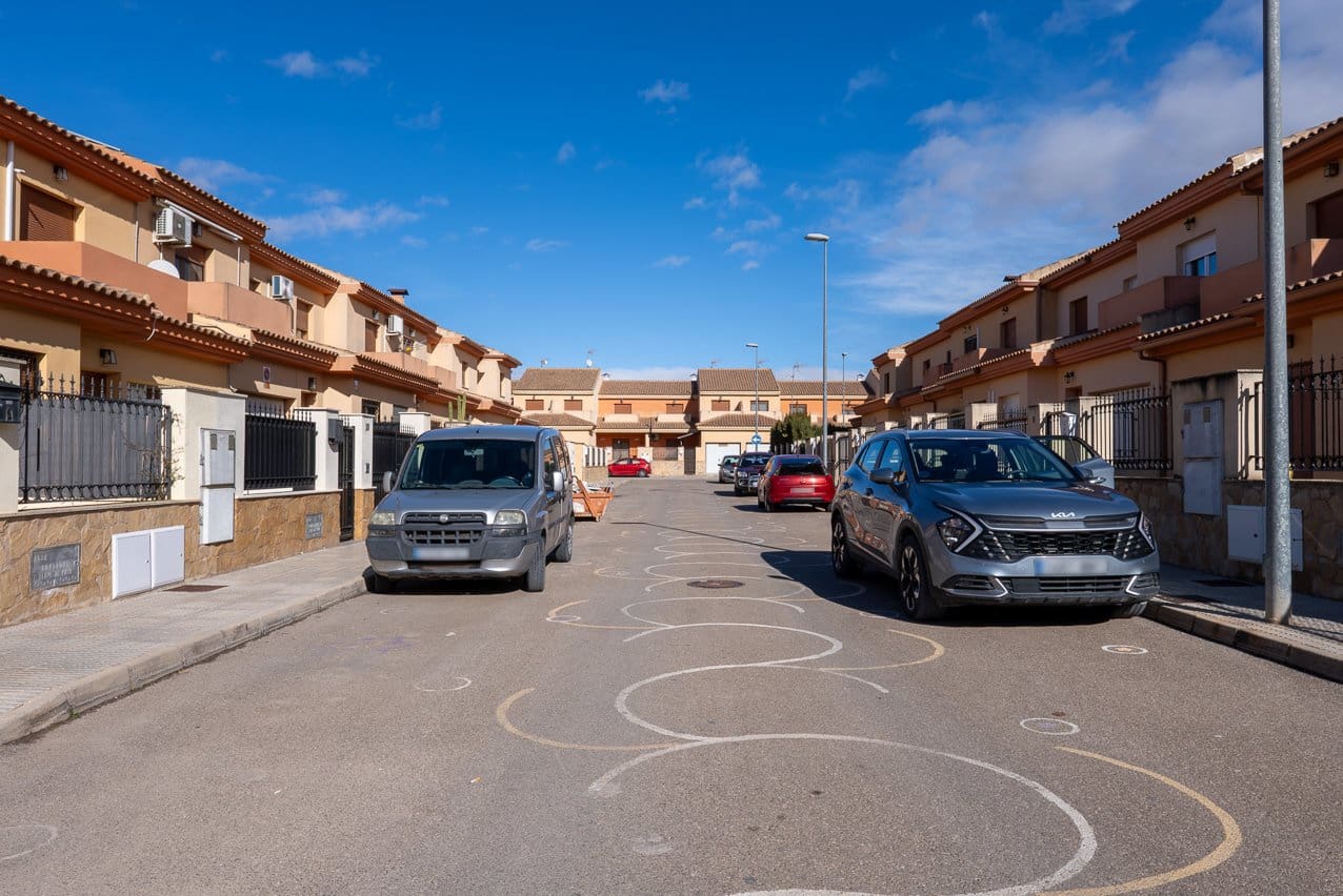 4 soveværelse Byhus til salg i Pinoso med swimmingpool - € 175.000 (Ref: 9539802)