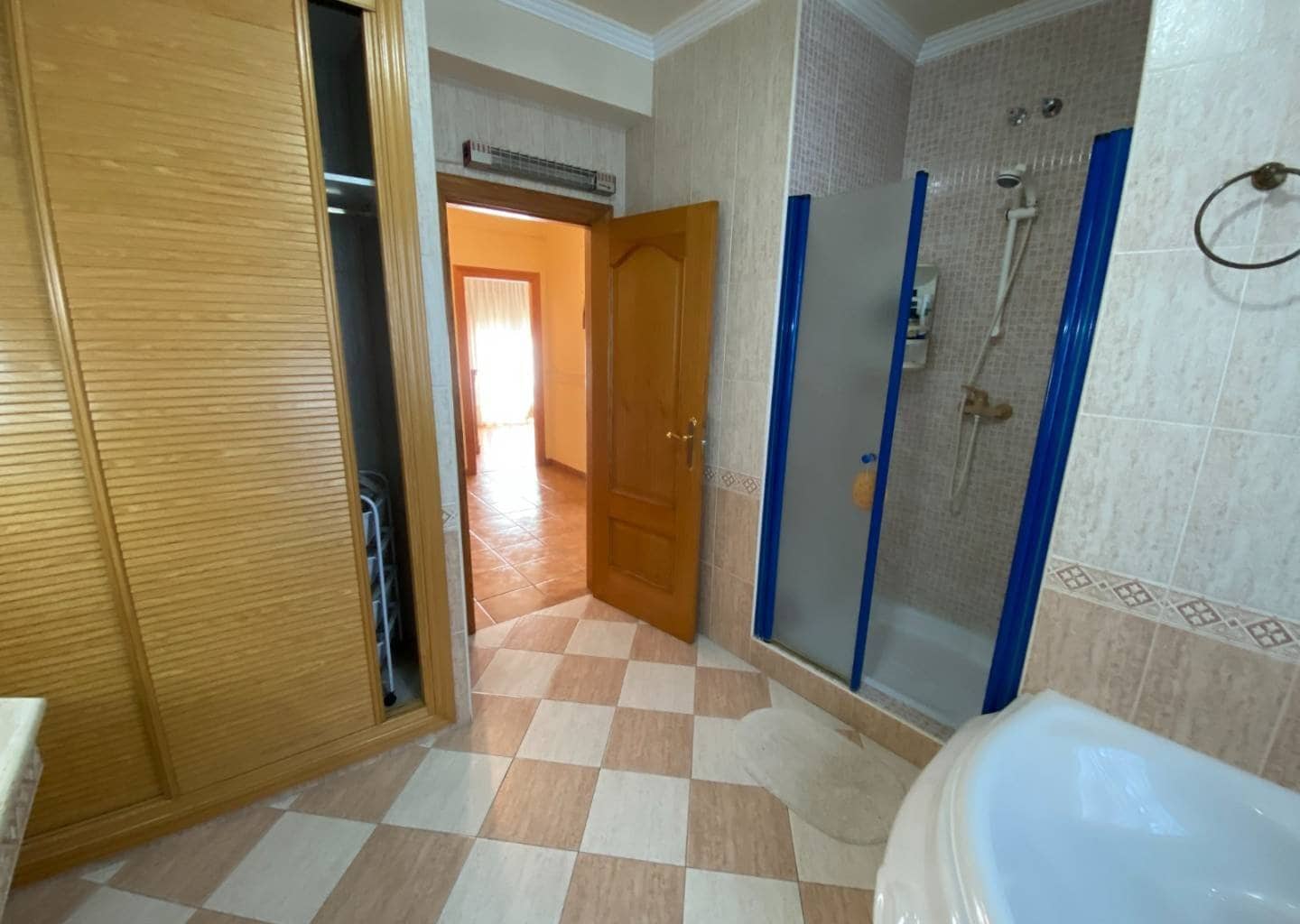 5 soveværelse Byhus til salg i Sax med swimmingpool - € 175.000 (Ref: 9544548)