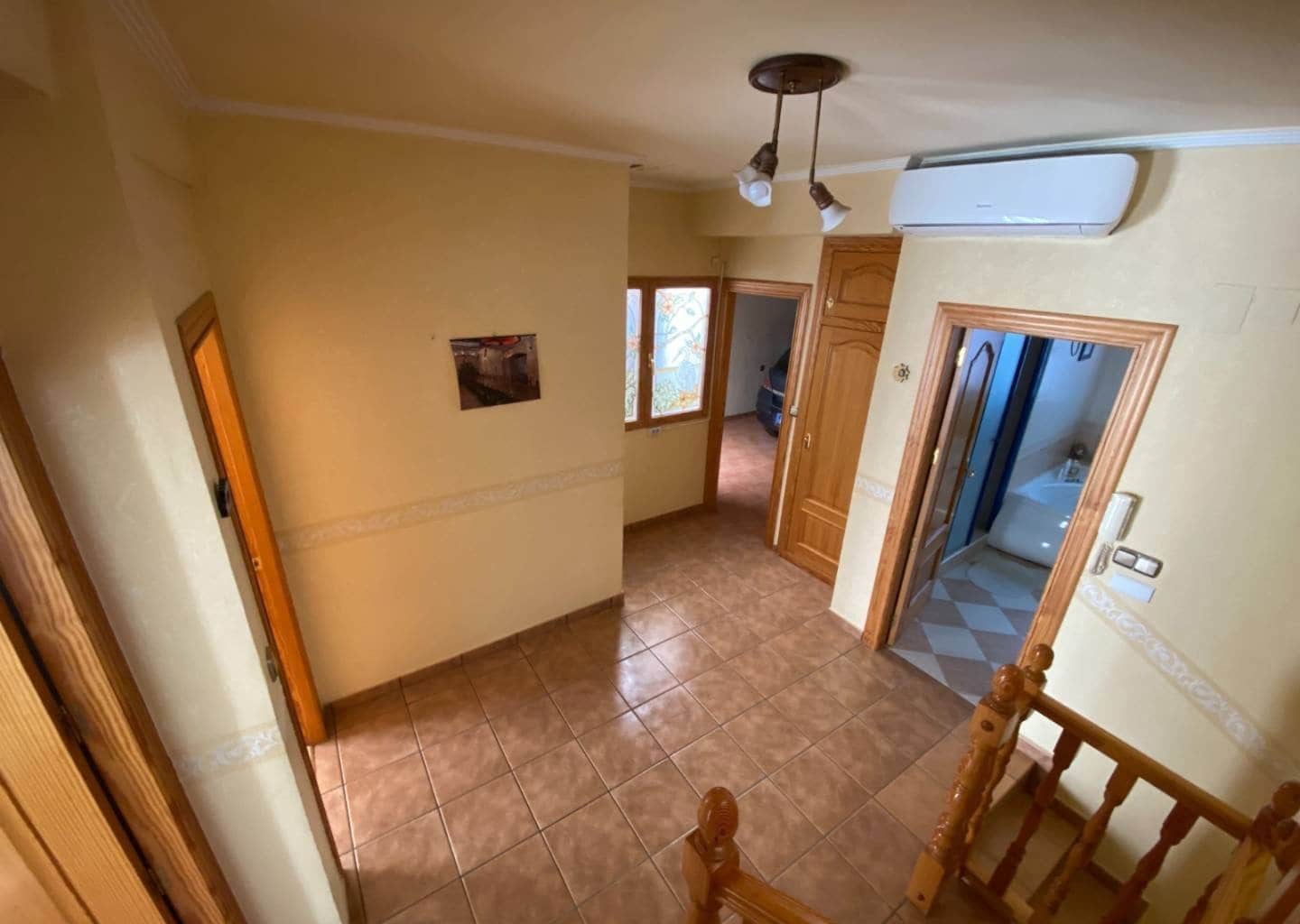 5 soveværelse Byhus til salg i Sax med swimmingpool garage - € 175.000 (Ref: 9544548)