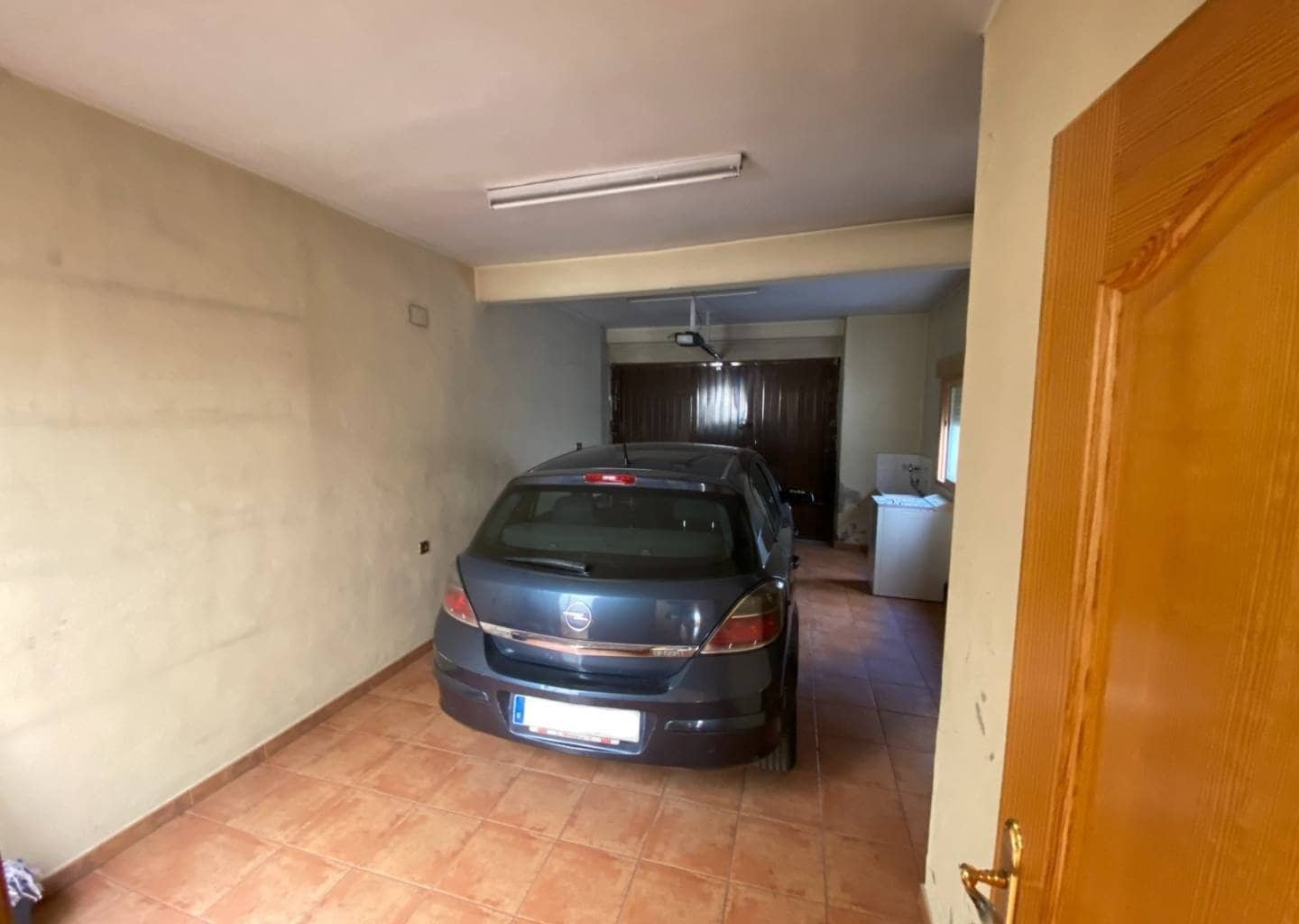 5 soveværelse Byhus til salg i Sax med swimmingpool garage - € 175.000 (Ref: 9544548)