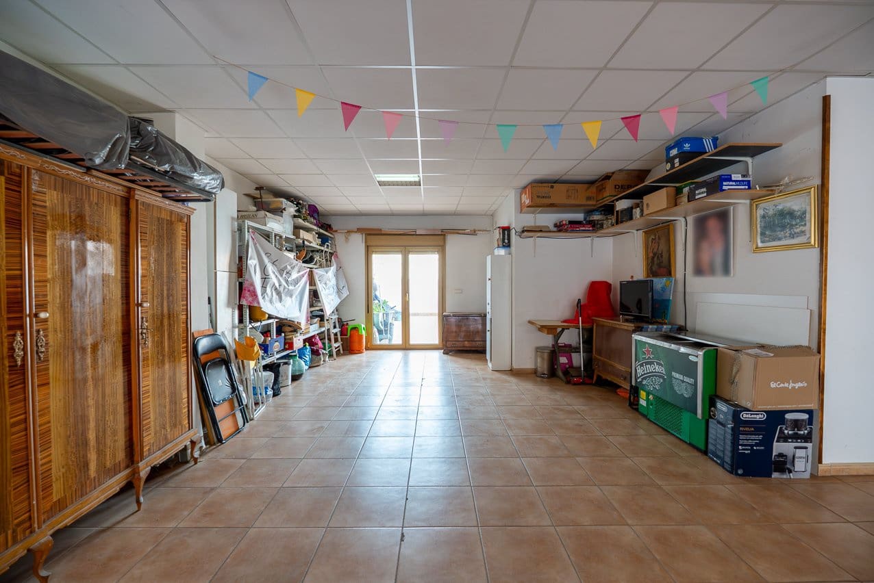 5 soveværelse Byhus til salg i Pinoso med swimmingpool - € 399.950 (Ref: 9548610)