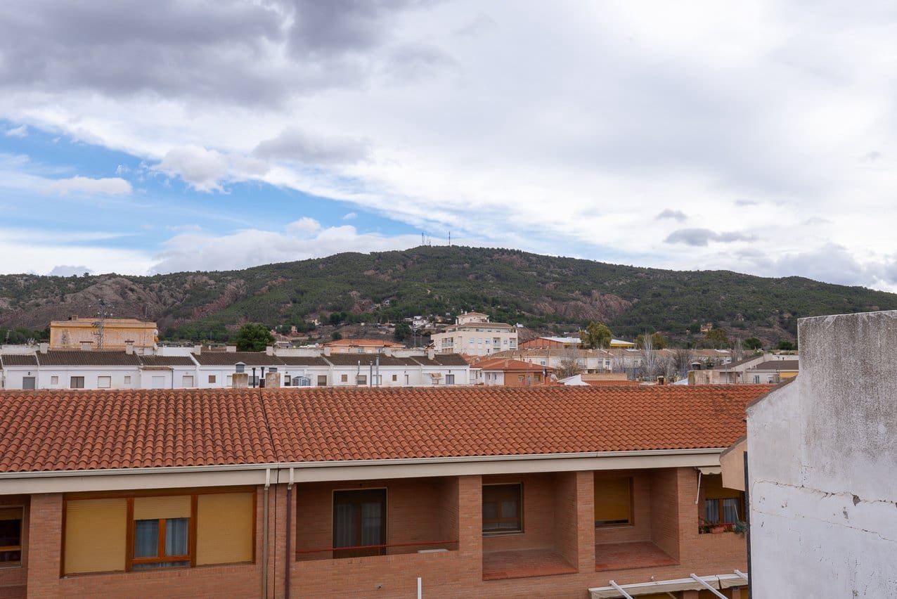 5 bedroom Townhouse for sale in Pinoso with pool - € 399,950 (Ref: 9548610)