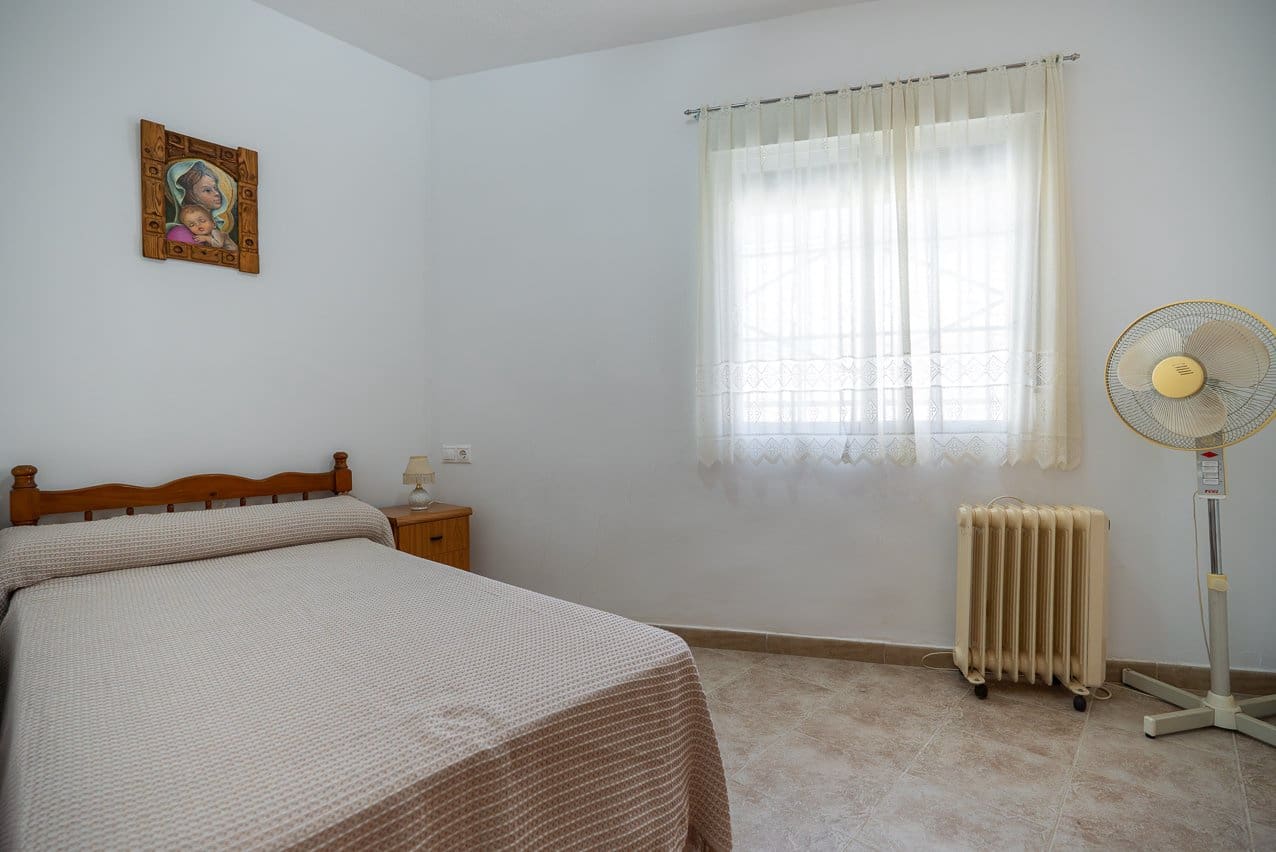 3 Zimmer Haus zu verkaufen in Pinoso mit Pool - 119.950 € (Ref: 9569500)