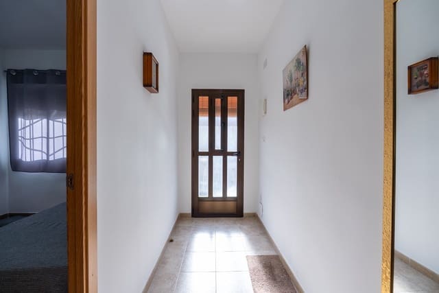 3 Zimmer Haus zu verkaufen in Pinoso mit Pool - 115.000 € (Ref: 9569500)