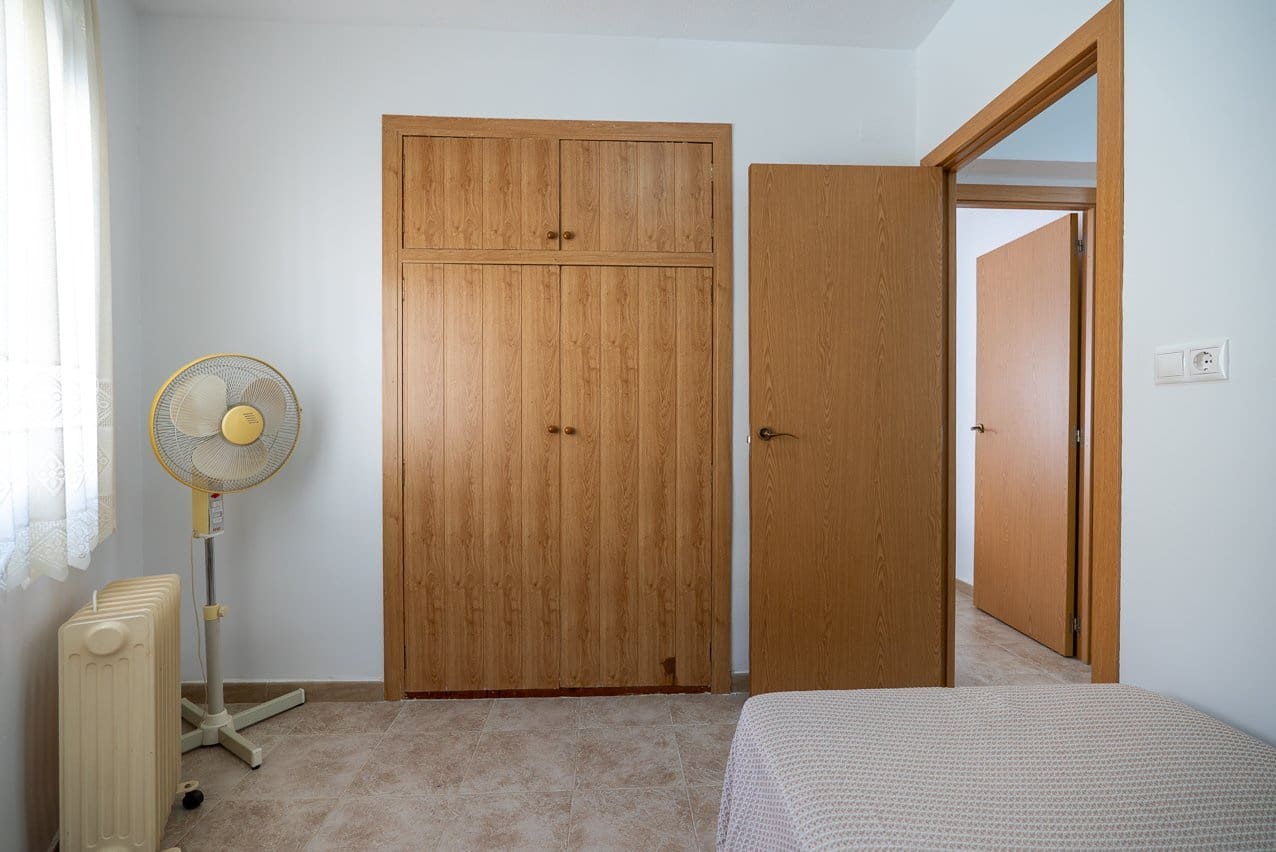 3 bedroom Townhouse for sale in Pinoso with pool - € 115,000 (Ref: 9569500)
