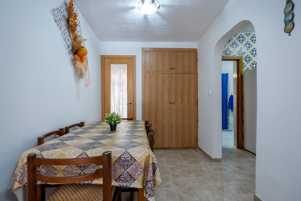 3 bedroom Townhouse for sale in Pinoso with pool - € 115,000 (Ref: 9569500)