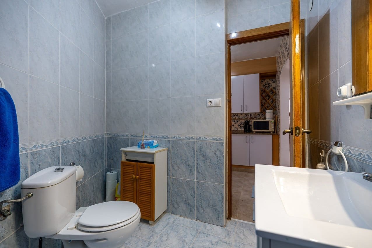 3 bedroom Townhouse for sale in Pinoso with pool - € 115,000 (Ref: 9569500)