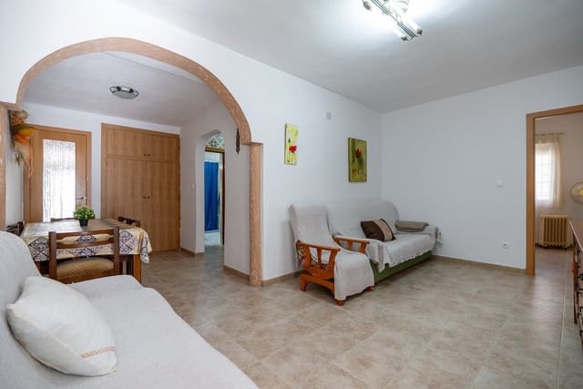 3 Zimmer Haus zu verkaufen in Pinoso mit Pool - 115.000 € (Ref: 9569500)