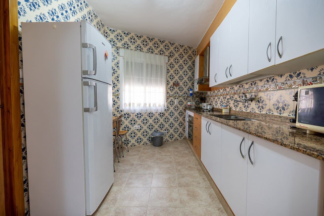 3 bedroom Townhouse for sale in Pinoso with pool - € 115,000 (Ref: 9569500)