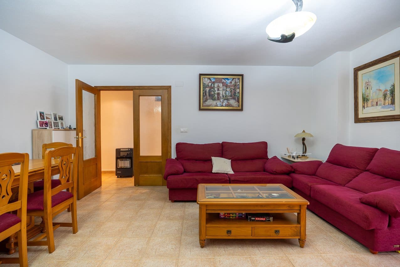 3 Zimmer Haus zu verkaufen in Pinoso mit Pool - 185.000 € (Ref: 9569501)